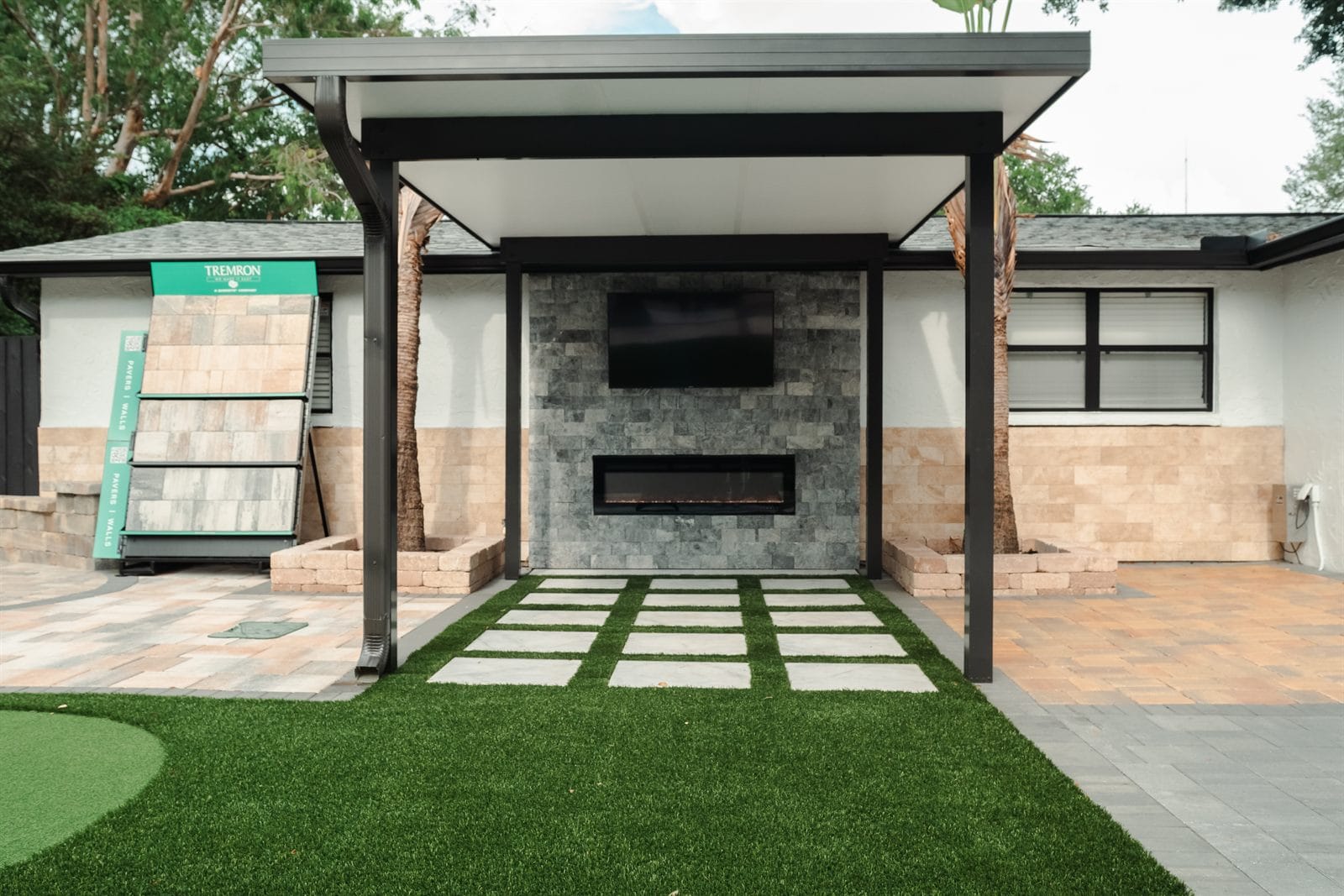 Gator Outdoor Living showroom in Riverview