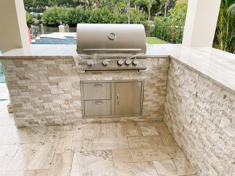 Outdoor Kitchens project photo 10