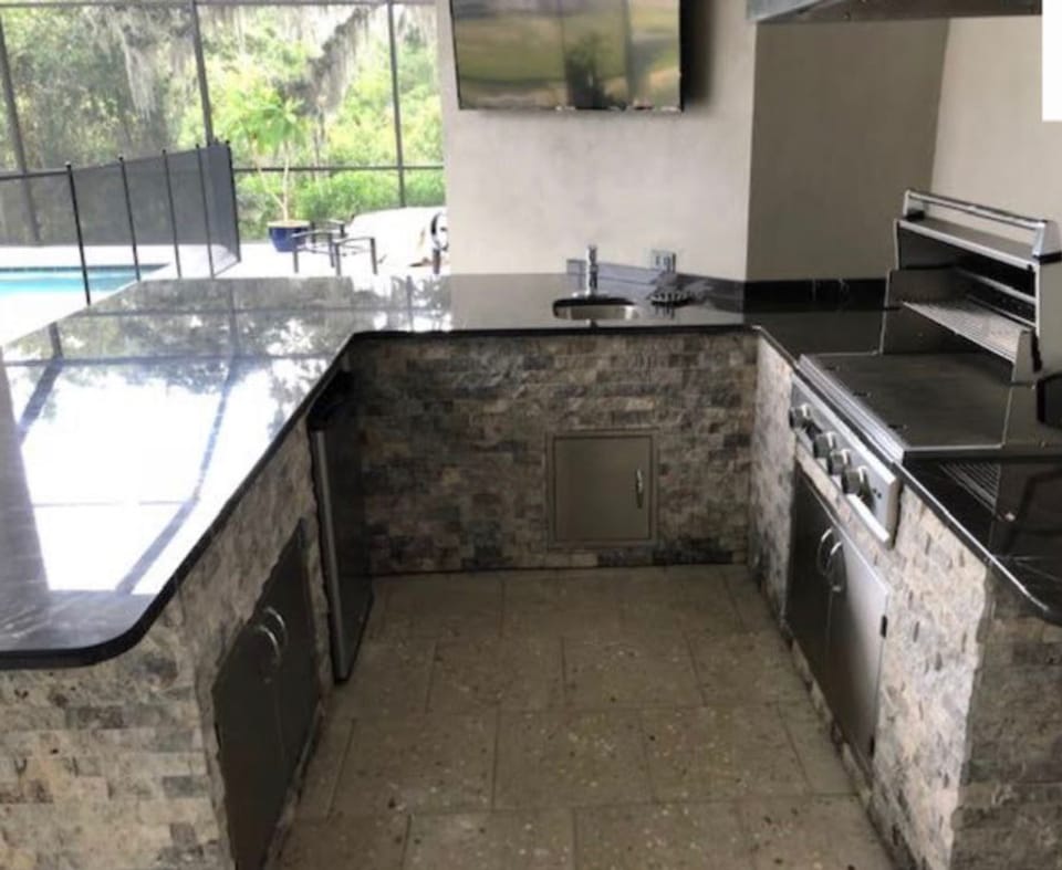 Outdoor Kitchens project photo 17
