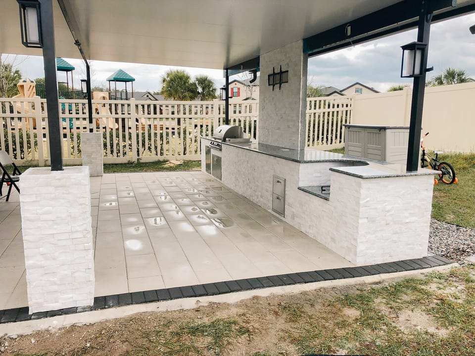 Outdoor Kitchens project photo 19