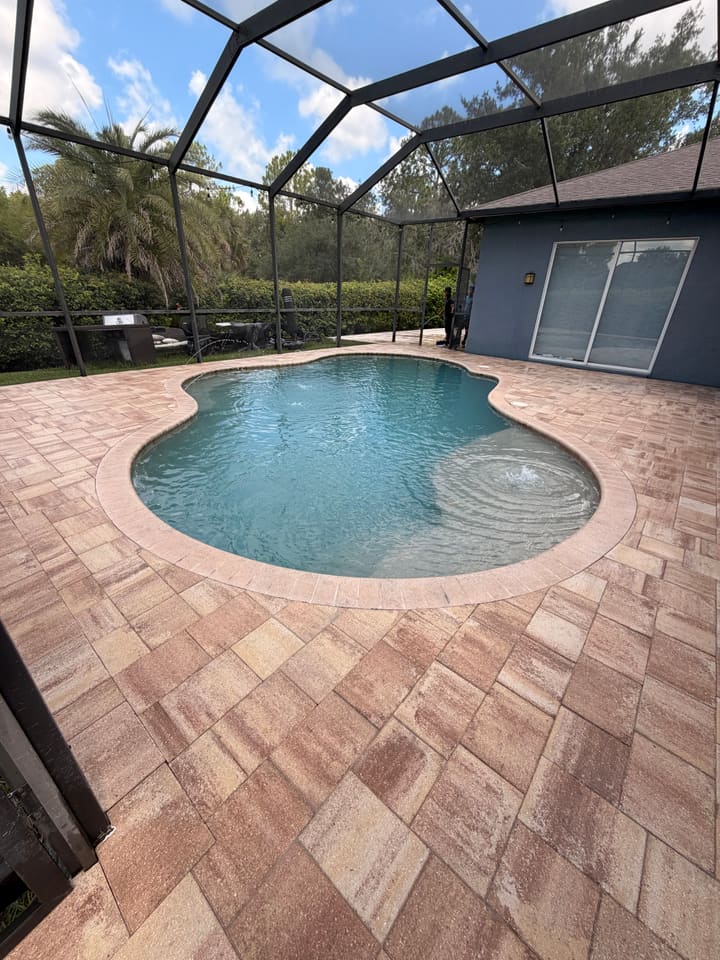 Pool Decks project photo 3