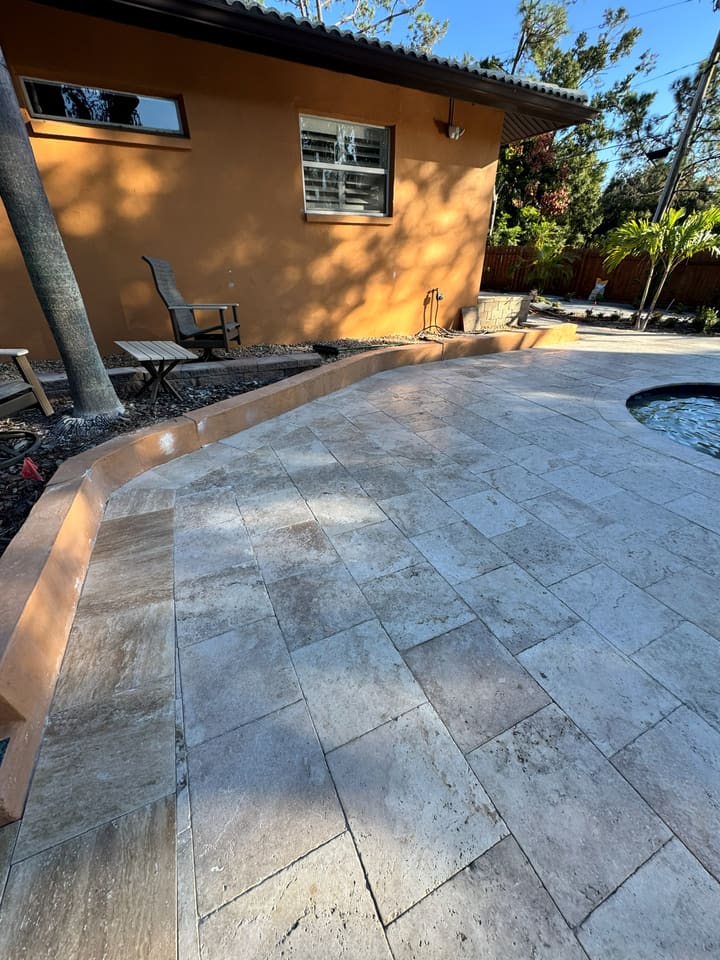 Pool Decks project photo 5